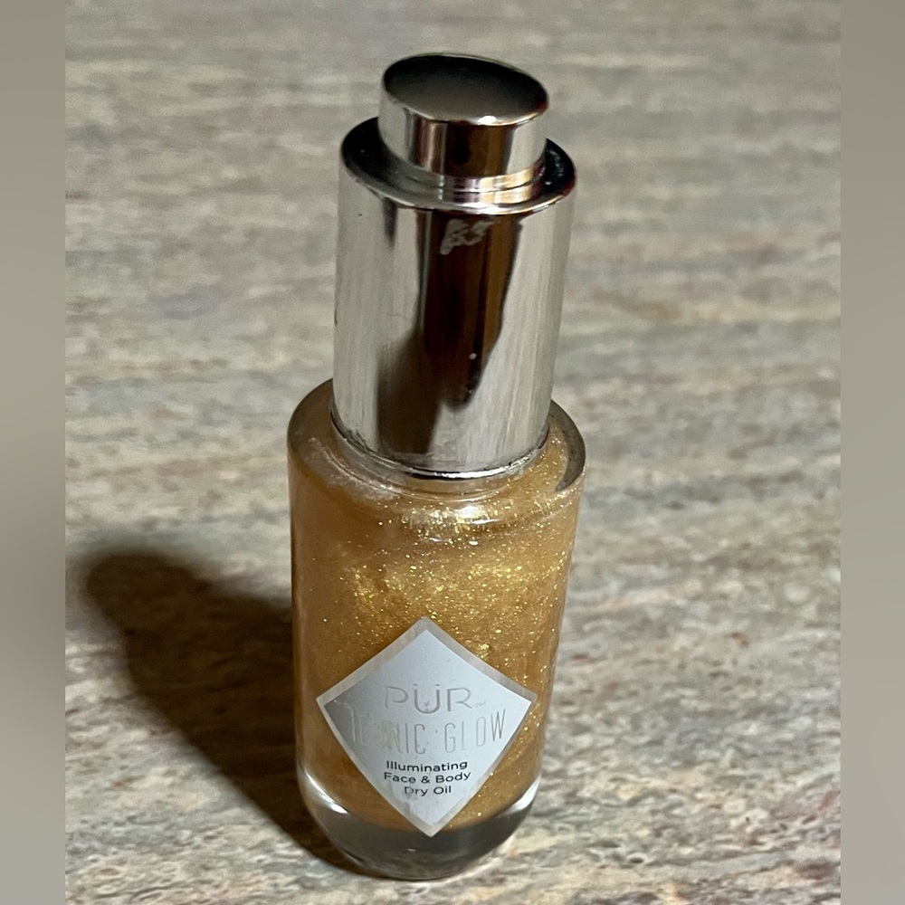 NWOB PUR Iconic Glow Illuminating Face & Body Dry Oil - Gold